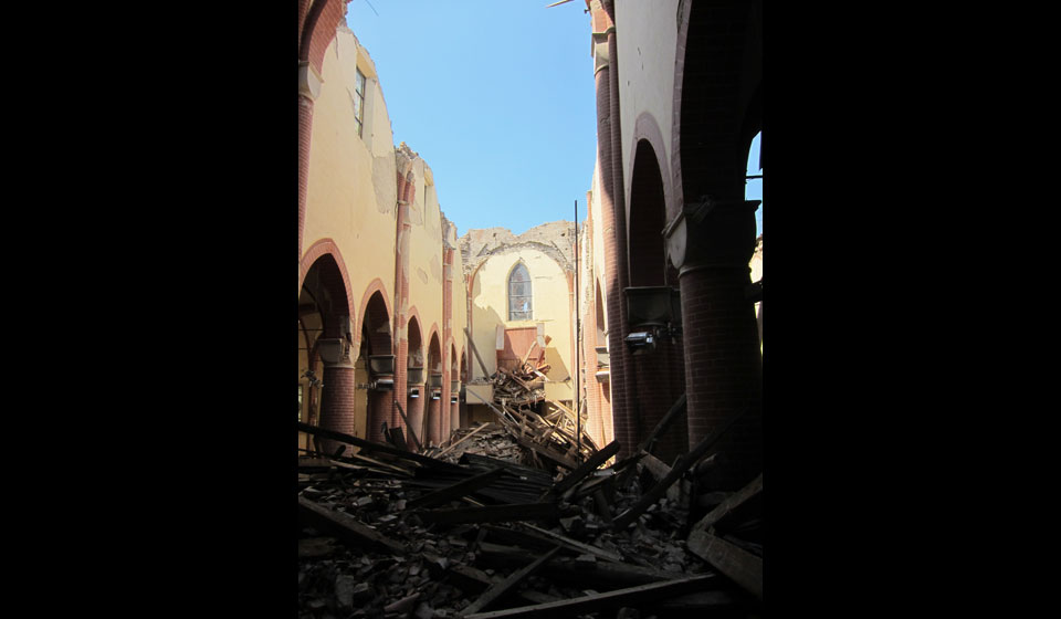 interno, navata centrale, crollo della volta