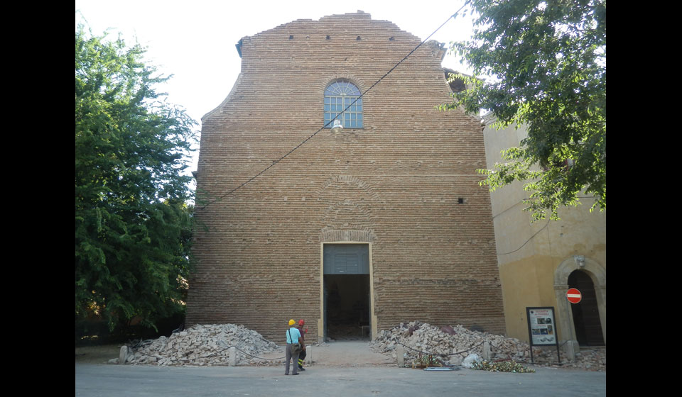 facciata, crolli e lesioni