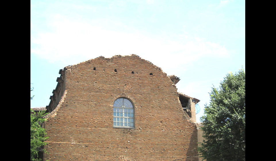 facciata, crolli e lesioni