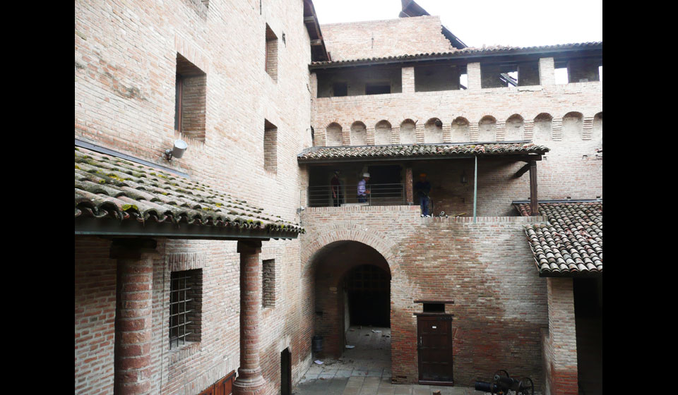 interno, crolli e lesioni