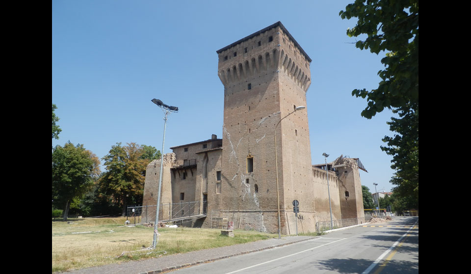 esterno, crolli e lesioni