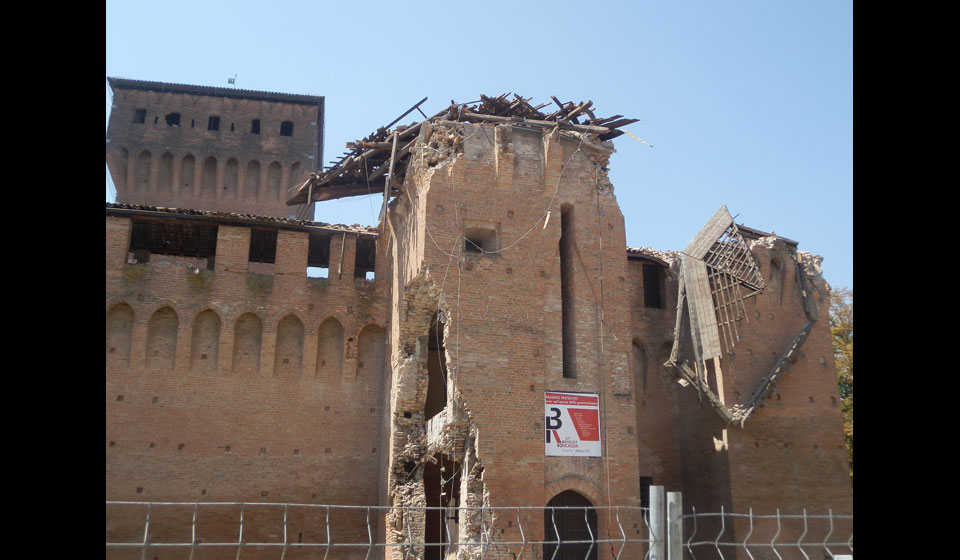 esterno, crolli e lesioni