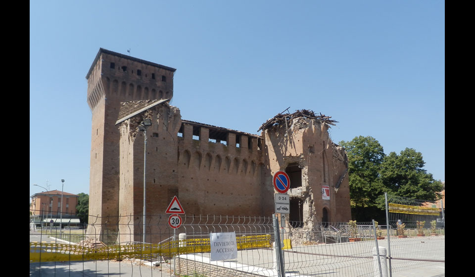 esterno, crolli e lesioni
