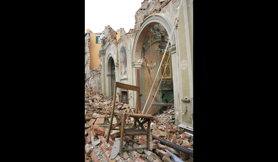 interno, navata laterale, crollo