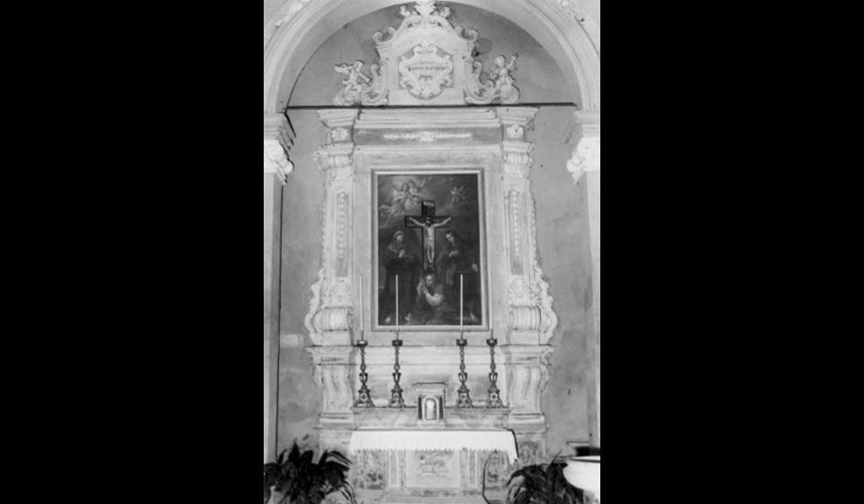 prima cappella a destra, L. Manzini, Madonna addolorata con i Santi Giovanni e Maria Maddalena, prima metà XIX sec.
