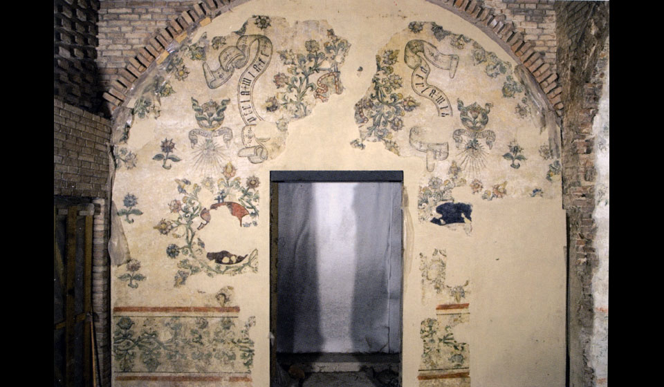 Camera delle armi, parete sud