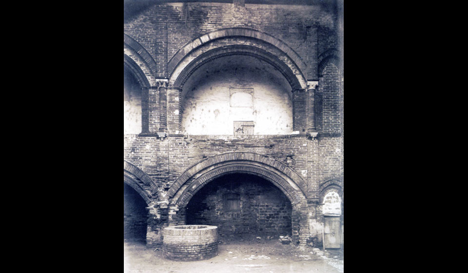 interno, doppio loggiato, 1890 ca.